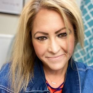 Meet your Posher, Kari